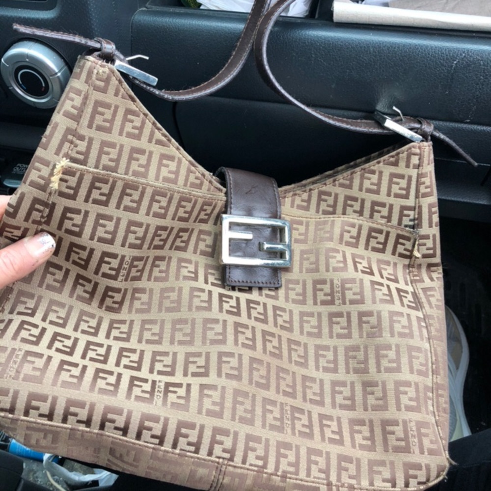 💯% authentic Fendi Zucca medium size bag
